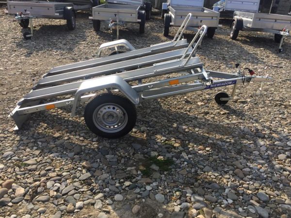 REMORCĂ AUTO AUTOCAR